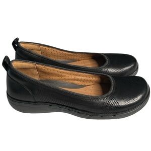 Clarks Artisan Loafers Mary Jane Pebbled Leather Black Cushioned 7.5.